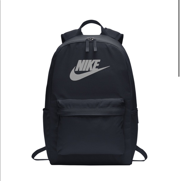 bellroy classic backpack plus black france Compact Color:Beetlejuice color-tx-bass Accessories - Girls - The Bellroy 16 Classic